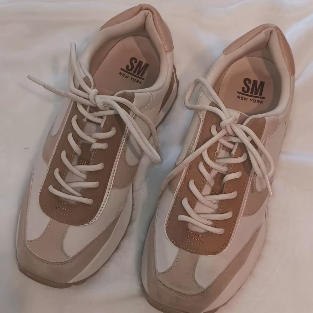 Steve Madden New York Beige and Tan Sneakers